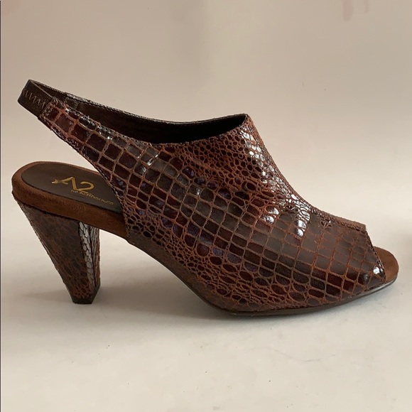 AEROSOLES Shoes - A2 Aerosoles brown leather shoes size 10